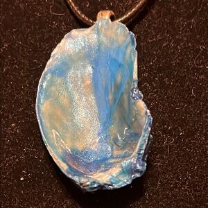 Exclusive Blue Shell Pendant Necklace